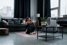 Тренировка за цяло тяло с минимално оборудване: 20 минути на ден