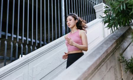 Тренировки в градска среда: Паркове, стълбища и пространства